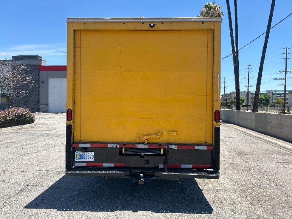 Light Duty Box Truck-Light and Medium Duty Trucks-GMC-2021-Savana G33903-Fontana-CA-88,076\n\t\tmiles-$ 29,000 - Image 7