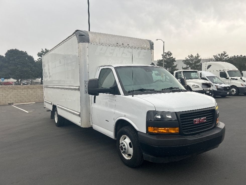 Light Duty Box Truck-Light and Medium Duty Trucks-GMC-2021-Savana G33903-Fontana-CA-88,341\n\t\tmiles-$ 32,500 - Image 1