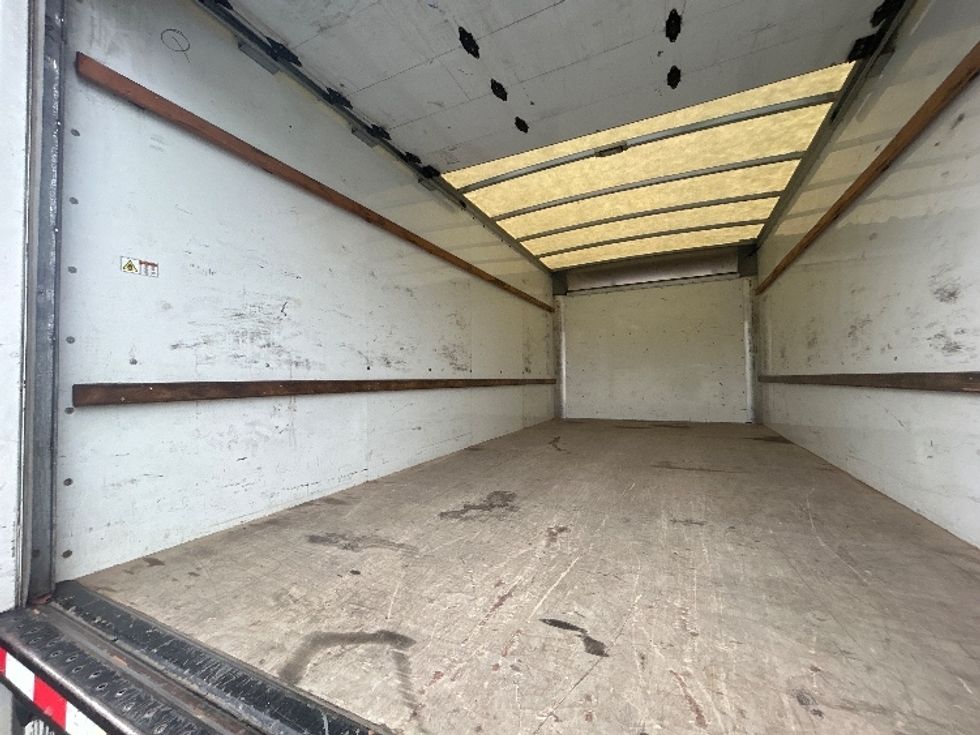 Light Duty Box Truck-Light and Medium Duty Trucks-GMC-2021-Savana G33903-Fontana-CA-88,341\n\t\tmiles-$ 32,500 - Image 11