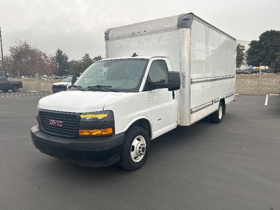 Light Duty Box Truck-Light and Medium Duty Trucks-GMC-2021-Savana G33903-Fontana-CA-88,341\n\t\tmiles-$ 32,500 - Image 3