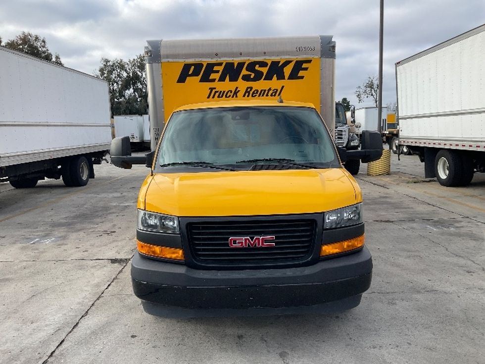 Light Duty Box Truck-Light and Medium Duty Trucks-GMC-2021-Savana G33903-Fontana-CA-90,125\n\t\tmiles-$ 28,750 - Image 2
