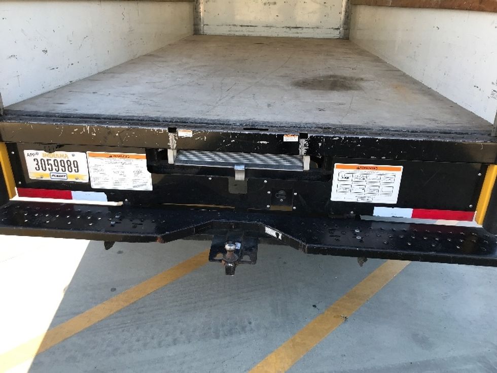 Light Duty Box Truck-Light and Medium Duty Trucks-GMC-2021-Savana G33903-Fontana-CA-90,682\n\t\tmiles-$ 28,750 - Image 10