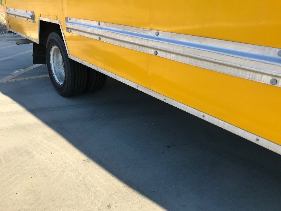 Light Duty Box Truck-Light and Medium Duty Trucks-GMC-2021-Savana G33903-Fontana-CA-90,682\n\t\tmiles-$ 28,750 - Image 14