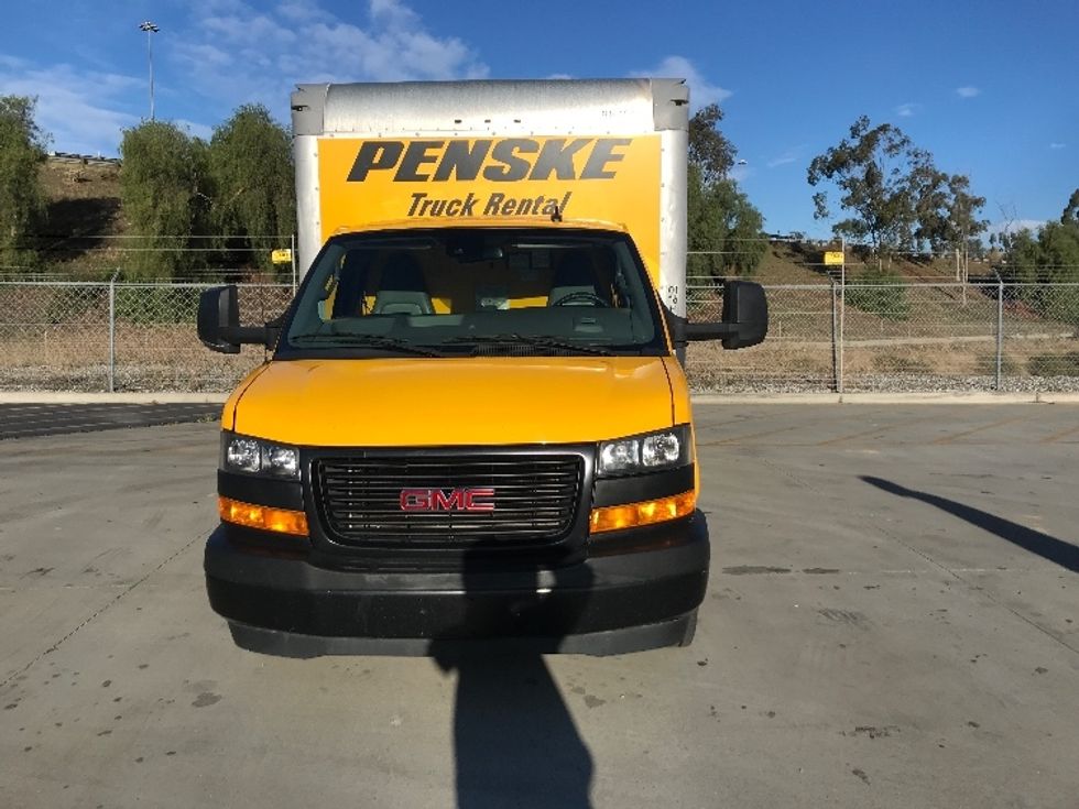 Light Duty Box Truck-Light and Medium Duty Trucks-GMC-2021-Savana G33903-Fontana-CA-90,682\n\t\tmiles-$ 28,750 - Image 2