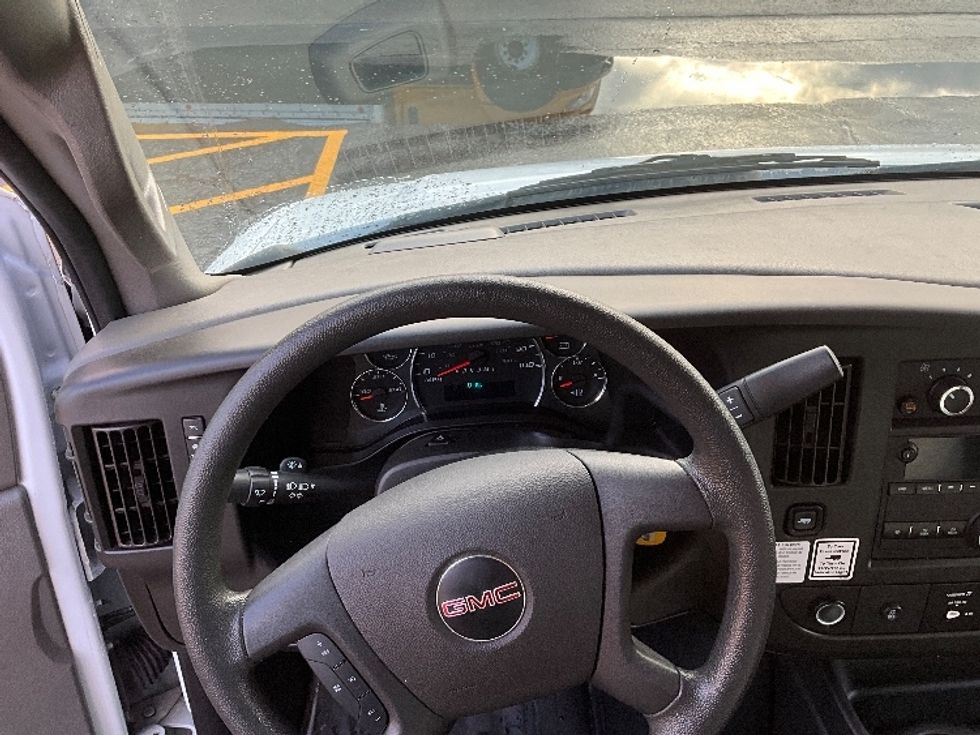 Light Duty Box Truck-Light and Medium Duty Trucks-GMC-2021-Savana G33903-Fontana-CA-91,751\n\t\tmiles-$ 32,250 - Image 18