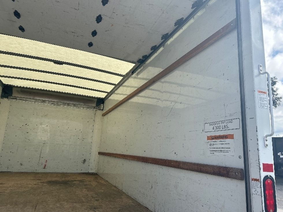 Light Duty Box Truck-Light and Medium Duty Trucks-GMC-2021-Savana G33903-Fontana-CA-92,619\n\t\tmiles-$ 31,500 - Image 12