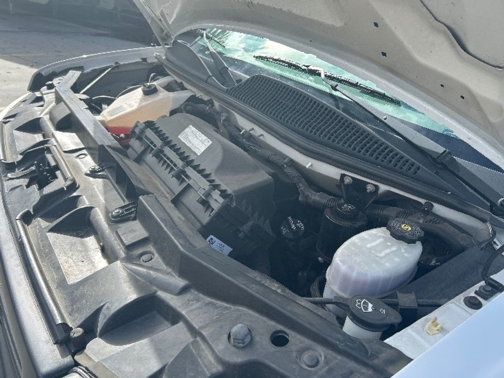 Light Duty Box Truck-Light and Medium Duty Trucks-GMC-2021-Savana G33903-Fontana-CA-92,619\n\t\tmiles-$ 31,500 - Image 24