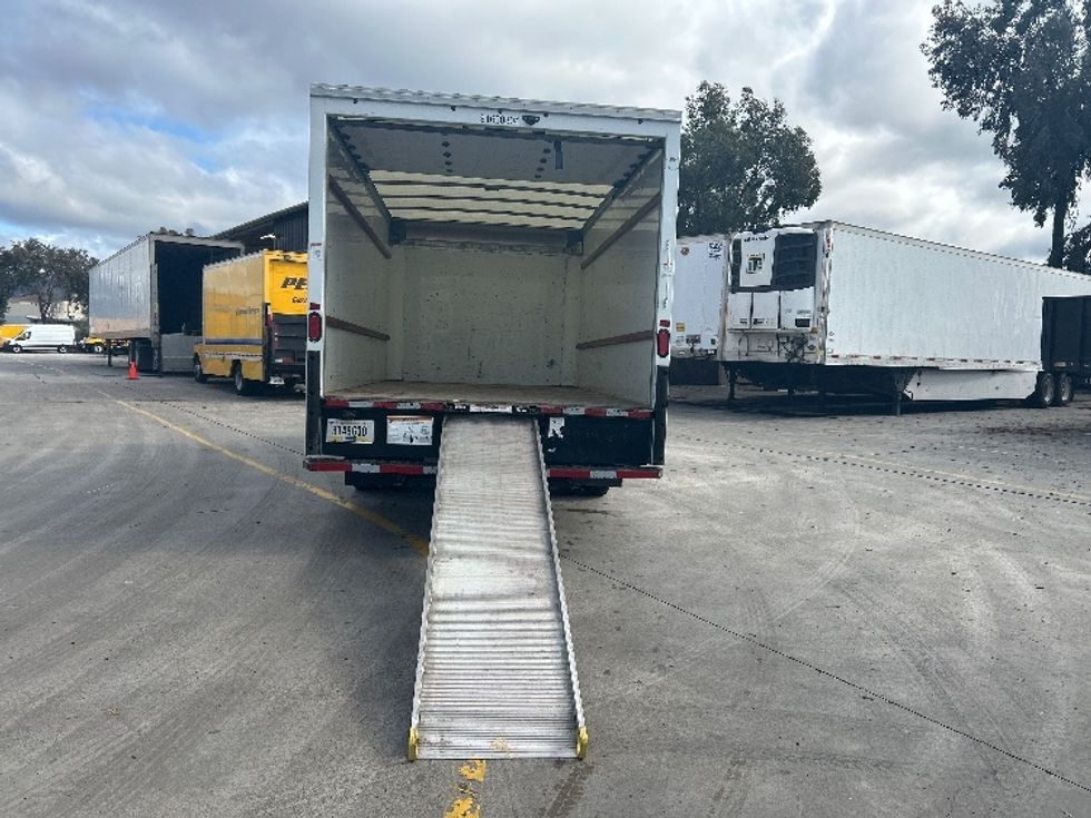 Light Duty Box Truck-Light and Medium Duty Trucks-GMC-2021-Savana G33903-Fontana-CA-92,619\n\t\tmiles-$ 31,500 - Image 9