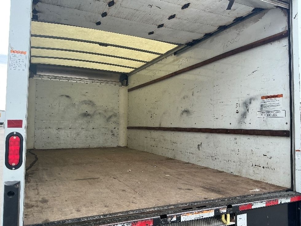 Light Duty Box Truck-Light and Medium Duty Trucks-GMC-2021-Savana G33903-Fontana-CA-92,638\n\t\tmiles-$ 31,500 - Image 12