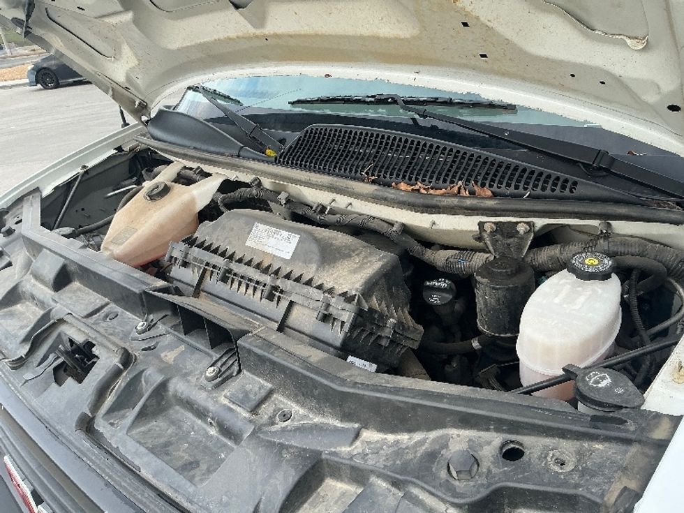 Light Duty Box Truck-Light and Medium Duty Trucks-GMC-2021-Savana G33903-Fontana-CA-92,638\n\t\tmiles-$ 31,500 - Image 24