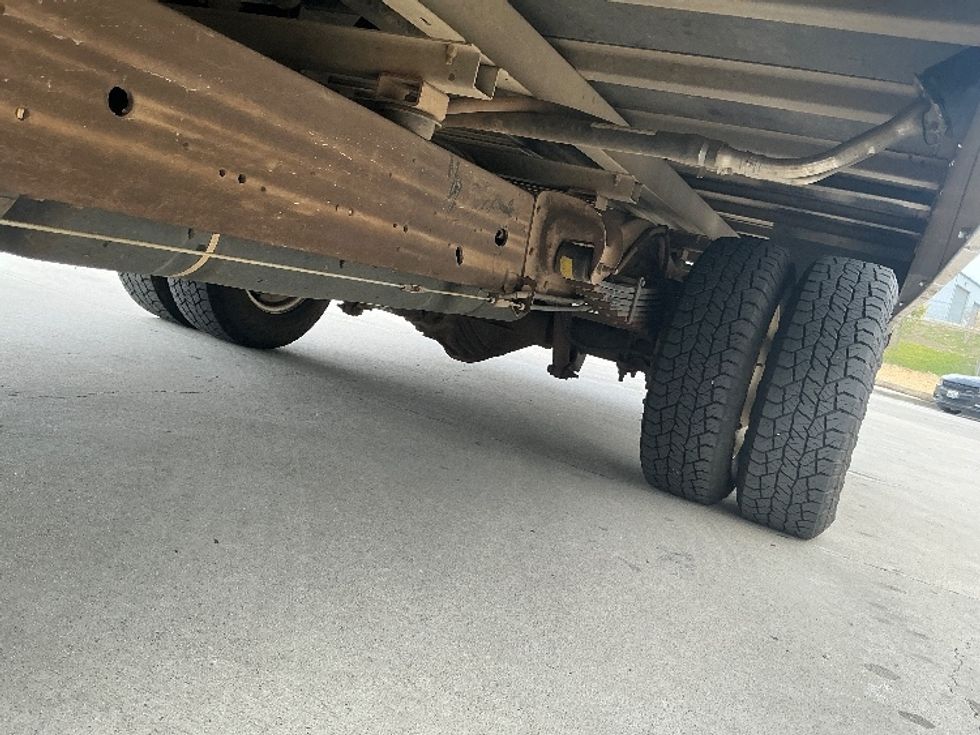 Light Duty Box Truck-Light and Medium Duty Trucks-GMC-2021-Savana G33903-Fontana-CA-92,638\n\t\tmiles-$ 31,500 - Image 5