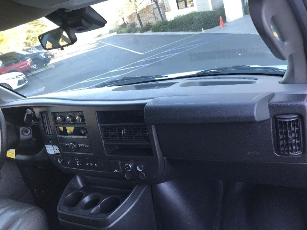 Light Duty Box Truck-Light and Medium Duty Trucks-GMC-2021-Savana G33903-Fontana-CA-92,908\n\t\tmiles-$ 31,500 - Image 21