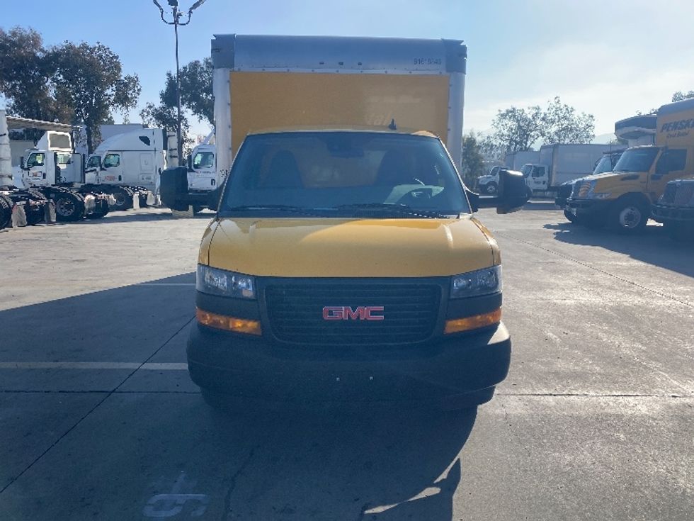 Light Duty Box Truck-Light and Medium Duty Trucks-GMC-2021-Savana G33903-Fontana-CA-96,719\n\t\tmiles-$ 28,000 - Image 2