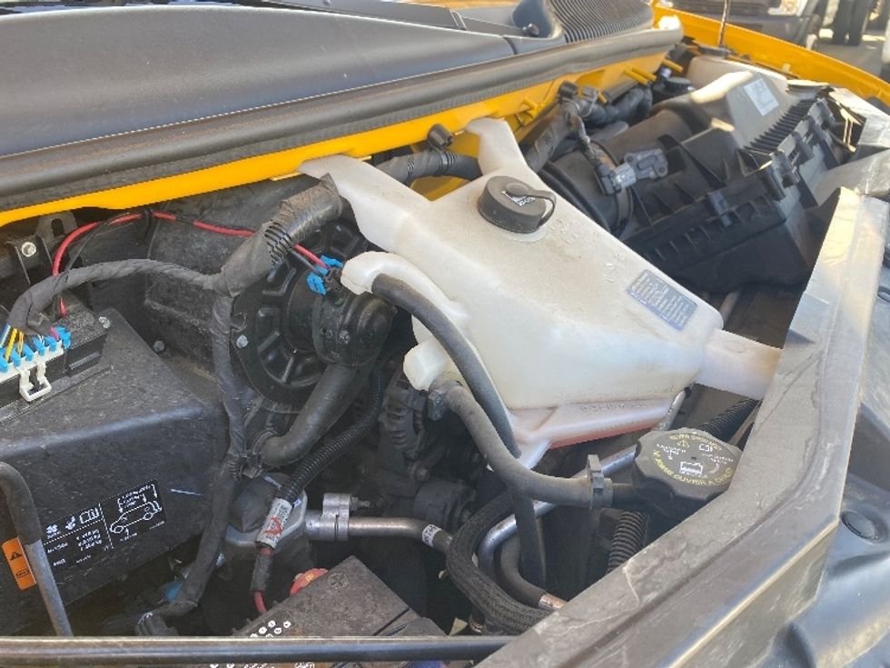 Light Duty Box Truck-Light and Medium Duty Trucks-GMC-2021-Savana G33903-Fontana-CA-96,719\n\t\tmiles-$ 28,000 - Image 23