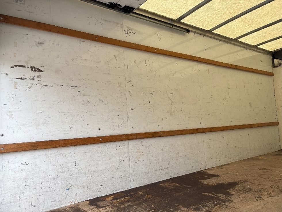 Light Duty Box Truck-Light and Medium Duty Trucks-GMC-2021-Savana G33903-Fontana-CA-97,987\n\t\tmiles-$ 27,750 - Image 11