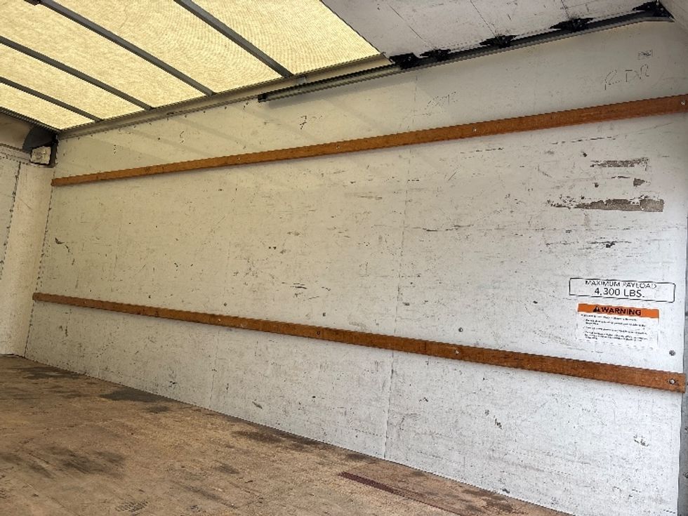 Light Duty Box Truck-Light and Medium Duty Trucks-GMC-2021-Savana G33903-Fontana-CA-97,987\n\t\tmiles-$ 27,750 - Image 12