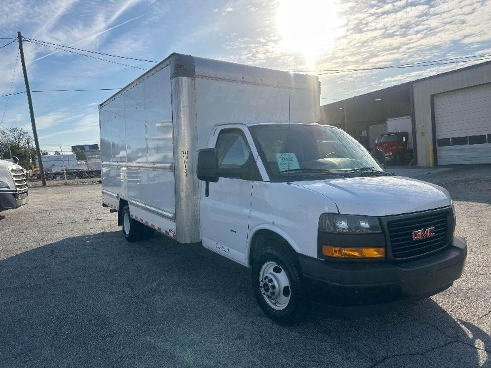Light Duty Box Truck-Light and Medium Duty Trucks-GMC-2021-Savana G33903-Forest Park-GA-111,462\n\t\tmiles-$ 29,500 - Image 1