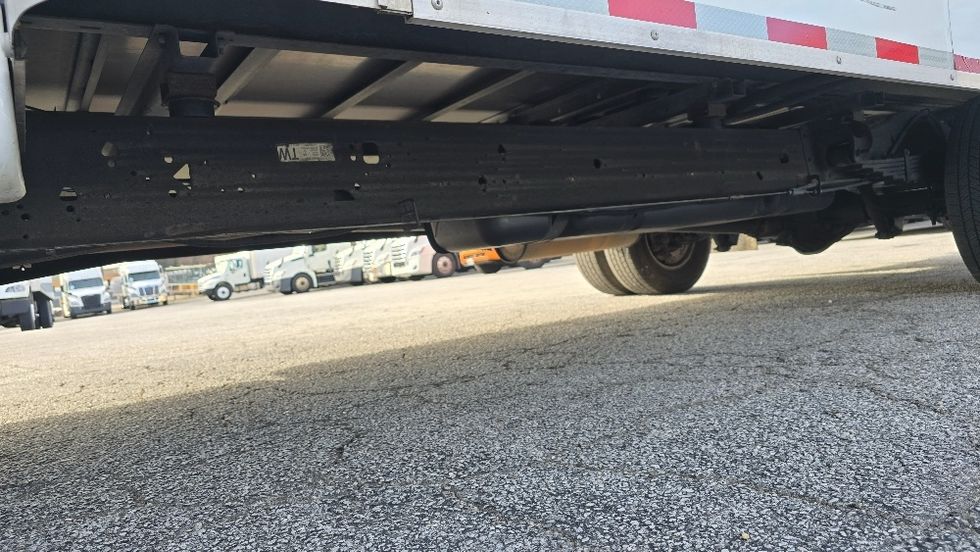 Light Duty Box Truck-Light and Medium Duty Trucks-GMC-2021-Savana G33903-Forest Park-GA-111,462\n\t\tmiles-$ 29,500 - Image 5