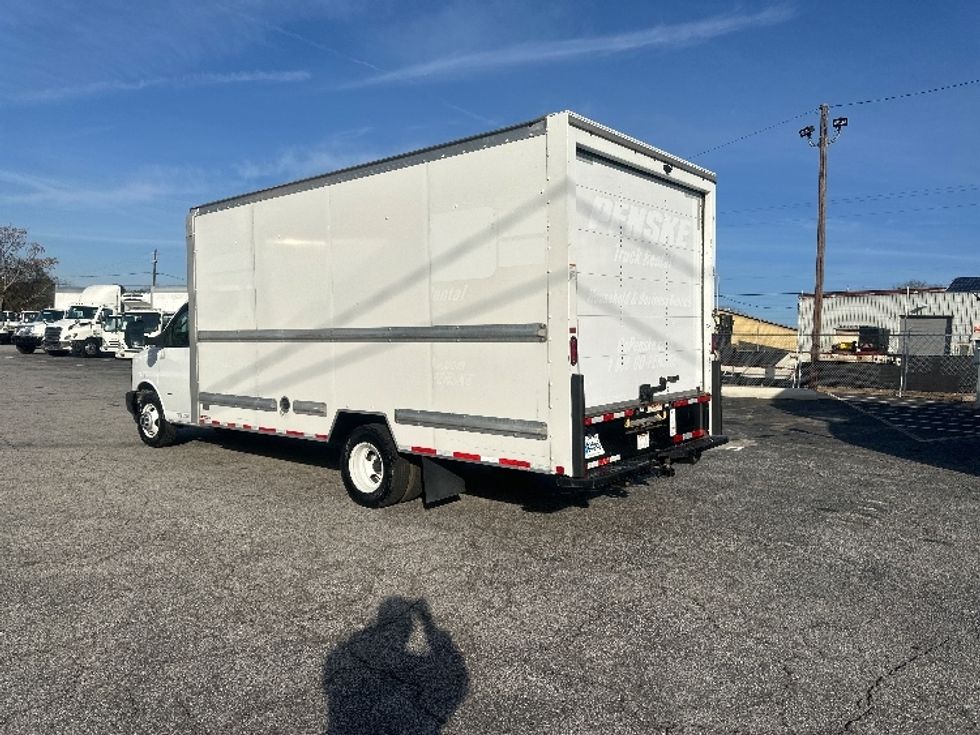 Light Duty Box Truck-Light and Medium Duty Trucks-GMC-2021-Savana G33903-Forest Park-GA-111,462\n\t\tmiles-$ 29,500 - Image 6