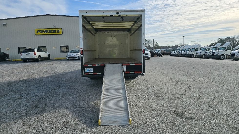 Light Duty Box Truck-Light and Medium Duty Trucks-GMC-2021-Savana G33903-Forest Park-GA-111,462\n\t\tmiles-$ 29,500 - Image 9