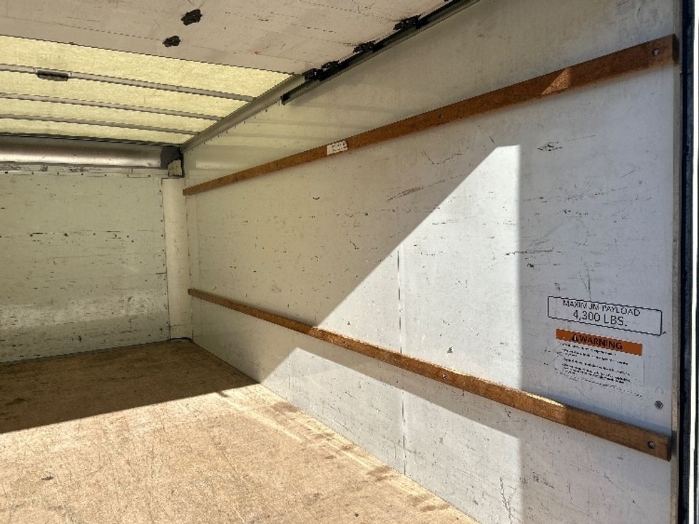 Light Duty Box Truck-Light and Medium Duty Trucks-GMC-2021-Savana G33903-Forest Park-GA-98,842\n\t\tmiles-$ 31,000 - Image 12