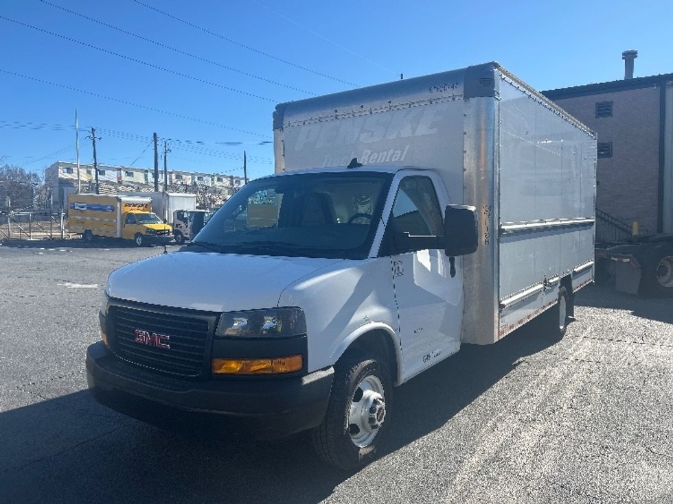 Light Duty Box Truck-Light and Medium Duty Trucks-GMC-2021-Savana G33903-Forest Park-GA-98,842\n\t\tmiles-$ 31,000 - Image 3