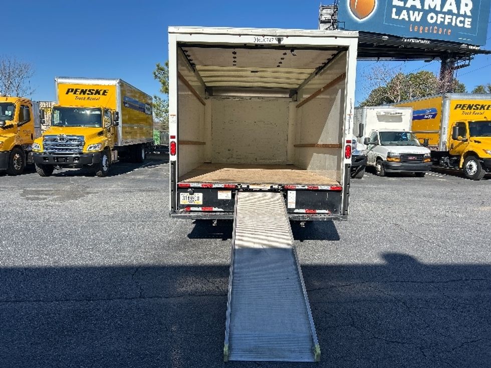 Light Duty Box Truck-Light and Medium Duty Trucks-GMC-2021-Savana G33903-Forest Park-GA-98,842\n\t\tmiles-$ 31,000 - Image 9