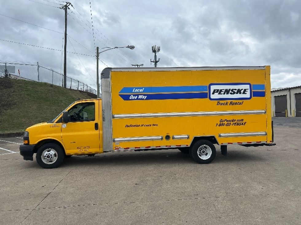 Light Duty Box Truck-Light and Medium Duty Trucks-GMC-2021-Savana G33903-Fort Myers-FL-96,103\n\t\tmiles-$ 28,000 - Image 4