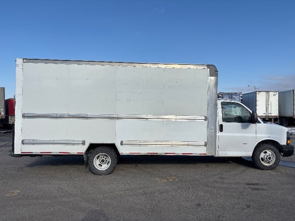 Light Duty Box Truck-Light and Medium Duty Trucks-GMC-2021-Savana G33903-Fort Wayne-IN-109,358\n\t\tmiles-$ 27,500 - Image 14