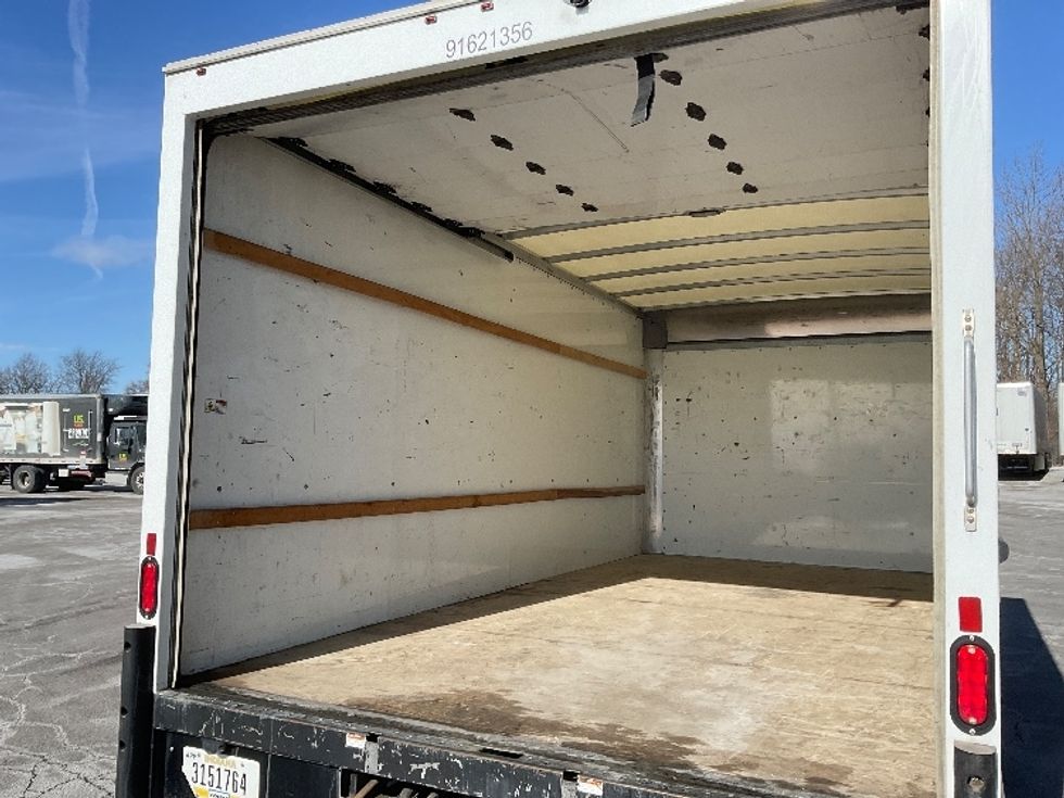 Light Duty Box Truck-Light and Medium Duty Trucks-GMC-2021-Savana G33903-Fort Wayne-IN-121,660\n\t\tmiles-$ 26,250 - Image 10