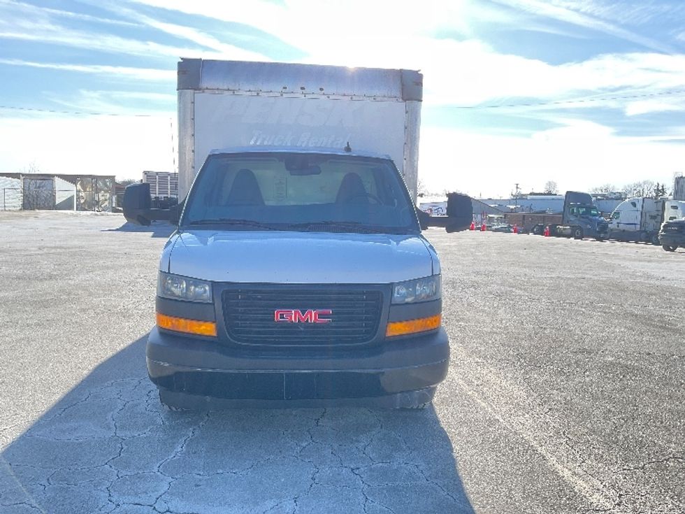 Light Duty Box Truck-Light and Medium Duty Trucks-GMC-2021-Savana G33903-Fort Wayne-IN-121,660\n\t\tmiles-$ 26,250 - Image 2