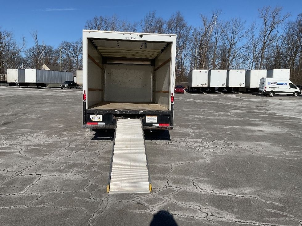 Light Duty Box Truck-Light and Medium Duty Trucks-GMC-2021-Savana G33903-Fort Wayne-IN-121,660\n\t\tmiles-$ 26,250 - Image 9