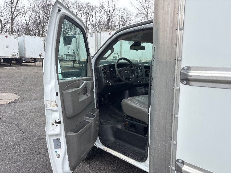 Light Duty Box Truck-Light and Medium Duty Trucks-GMC-2021-Savana G33903-Fort Wayne-IN-79,075\n\t\tmiles-$ 30,750 - Image 15