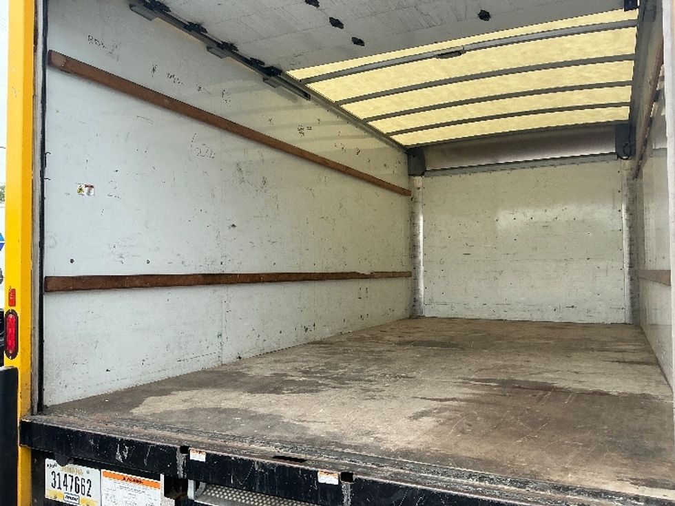 Light Duty Box Truck-Light and Medium Duty Trucks-GMC-2021-Savana G33903-Fort Wayne-IN-90,802\n\t\tmiles-$ 27,000 - Image 11