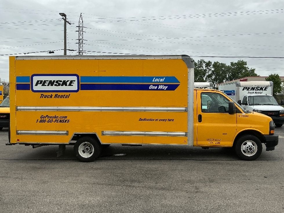 Light Duty Box Truck-Light and Medium Duty Trucks-GMC-2021-Savana G33903-Fort Wayne-IN-90,802\n\t\tmiles-$ 27,000 - Image 15