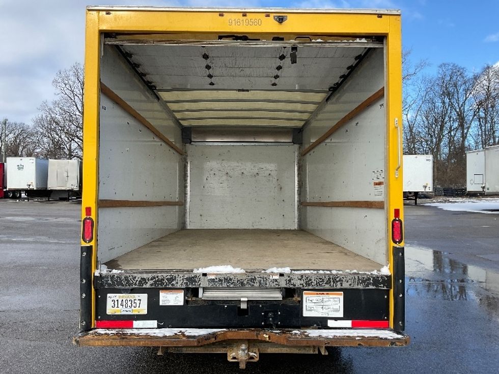 Light Duty Box Truck-Light and Medium Duty Trucks-GMC-2021-Savana G33903-Fort Wayne-IN-95,567\n\t\tmiles-$ 26,250 - Image 8