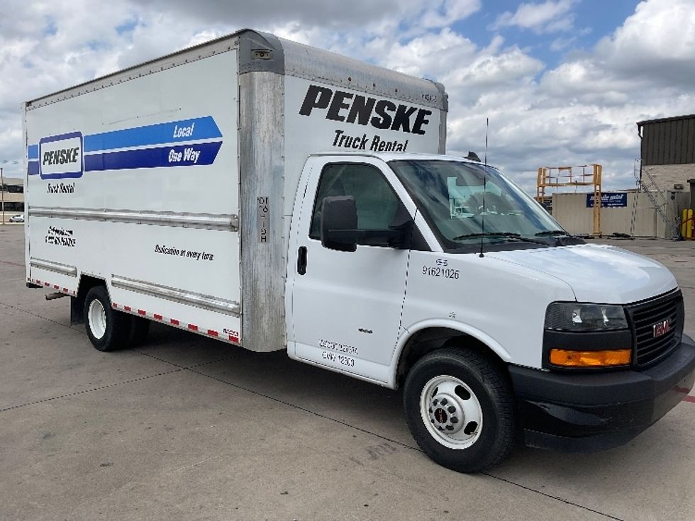 Light Duty Box Truck-Light and Medium Duty Trucks-GMC-2021-Savana G33903-Fort Worth-TX-107,049\n\t\tmiles-$ 29,000 - Image 1
