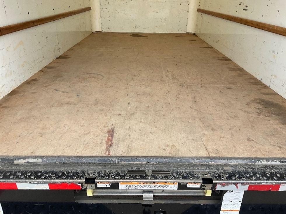 Light Duty Box Truck-Light and Medium Duty Trucks-GMC-2021-Savana G33903-Fort Worth-TX-107,049\n\t\tmiles-$ 29,000 - Image 10