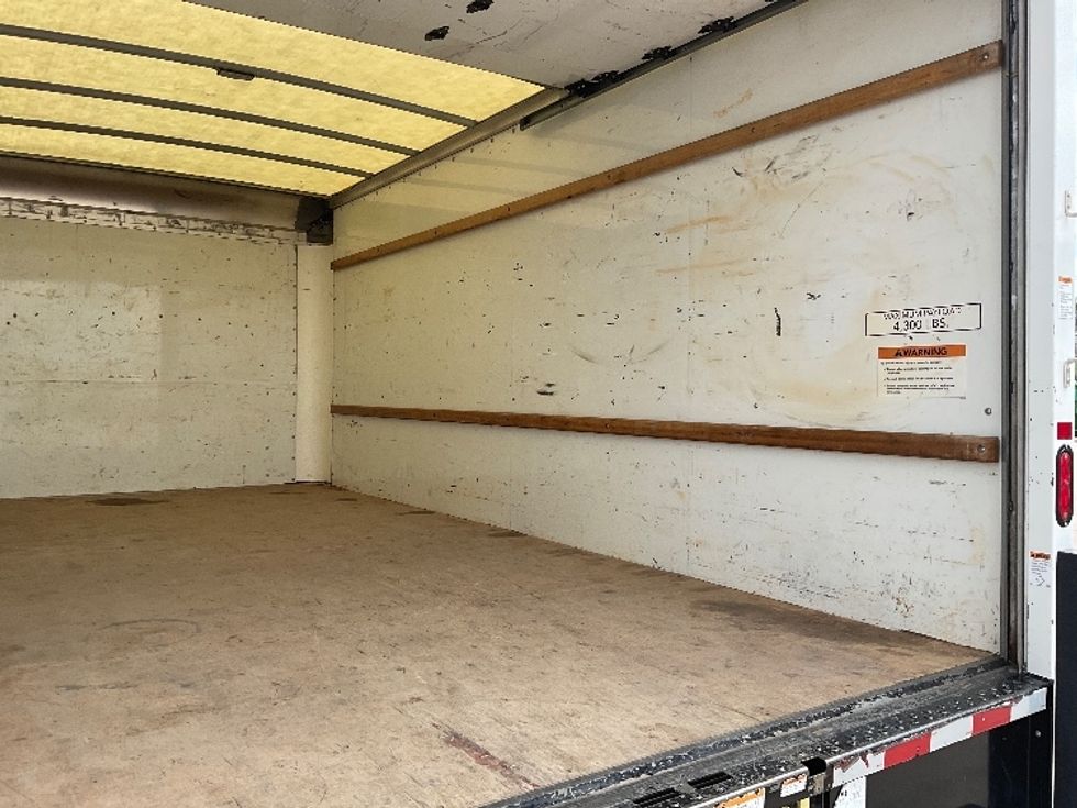 Light Duty Box Truck-Light and Medium Duty Trucks-GMC-2021-Savana G33903-Fort Worth-TX-107,049\n\t\tmiles-$ 29,000 - Image 12