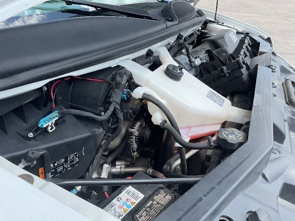 Light Duty Box Truck-Light and Medium Duty Trucks-GMC-2021-Savana G33903-Fort Worth-TX-107,049\n\t\tmiles-$ 29,000 - Image 23