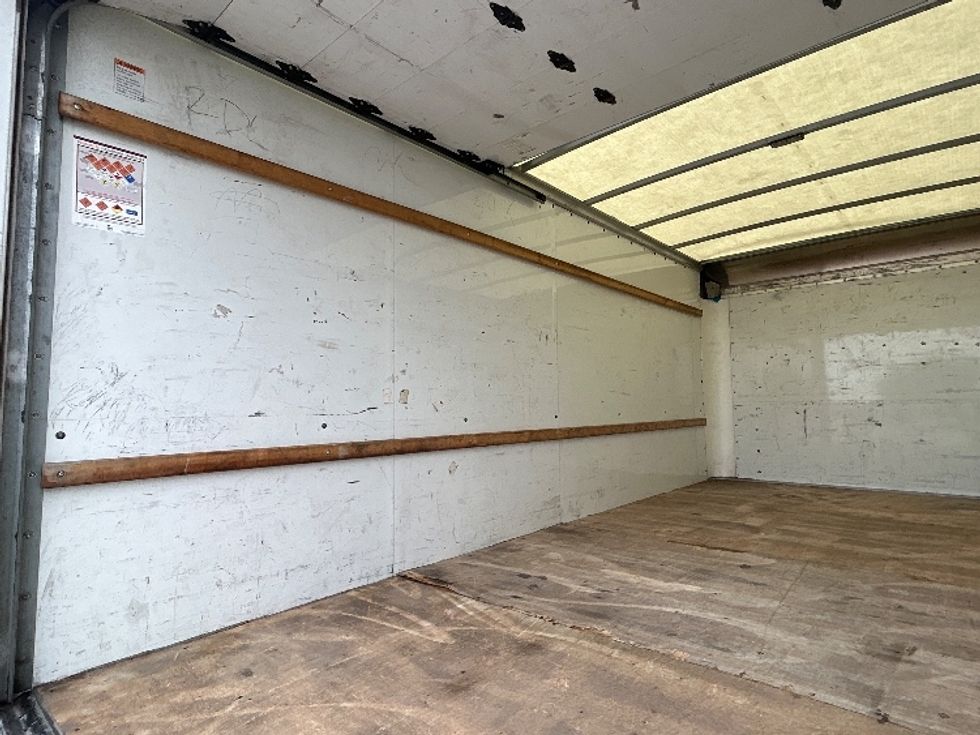 Light Duty Box Truck-Light and Medium Duty Trucks-GMC-2021-Savana G33903-Fort Worth-TX-109,639\n\t\tmiles-$ 28,250 - Image 11