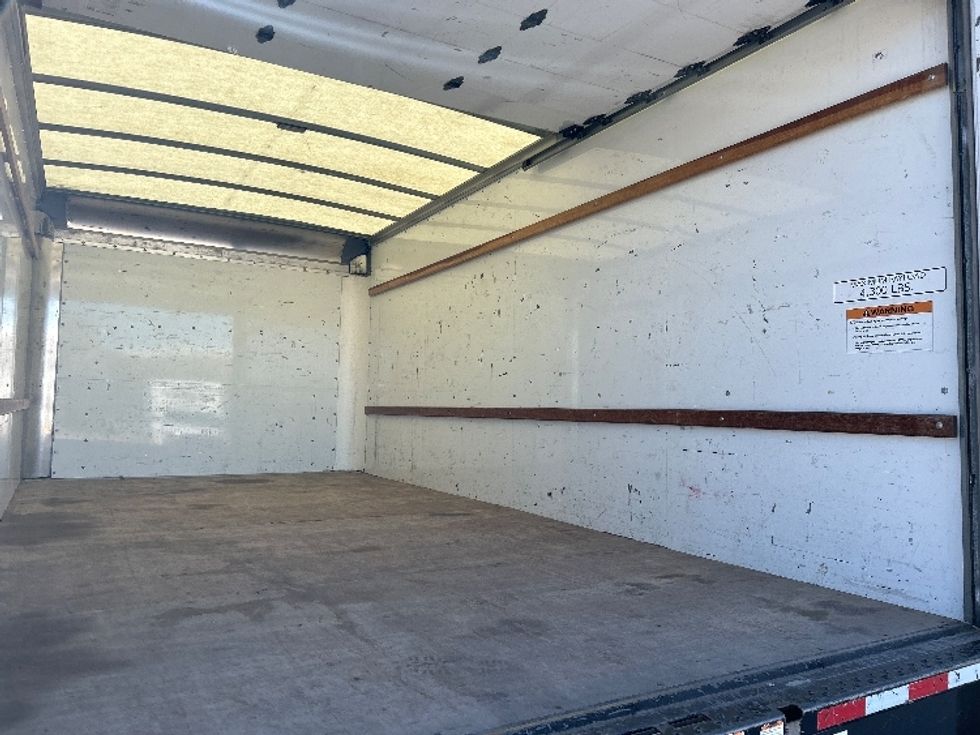 Light Duty Box Truck-Light and Medium Duty Trucks-GMC-2021-Savana G33903-Fort Worth-TX-120,600\n\t\tmiles-$ 27,000 - Image 12