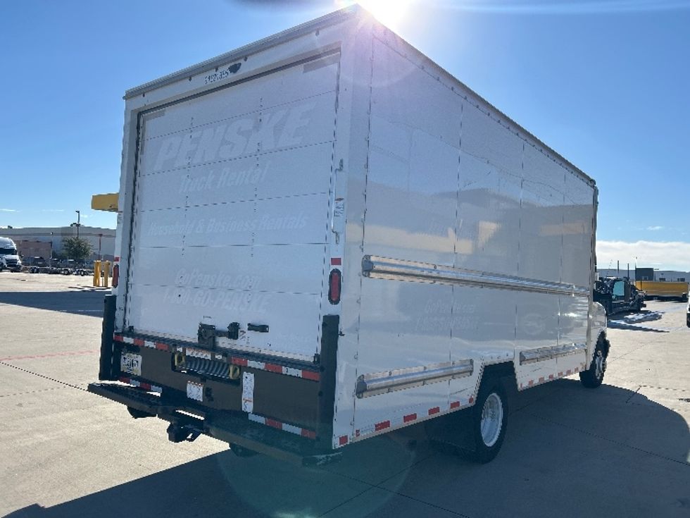 Light Duty Box Truck-Light and Medium Duty Trucks-GMC-2021-Savana G33903-Fort Worth-TX-120,600\n\t\tmiles-$ 27,000 - Image 13