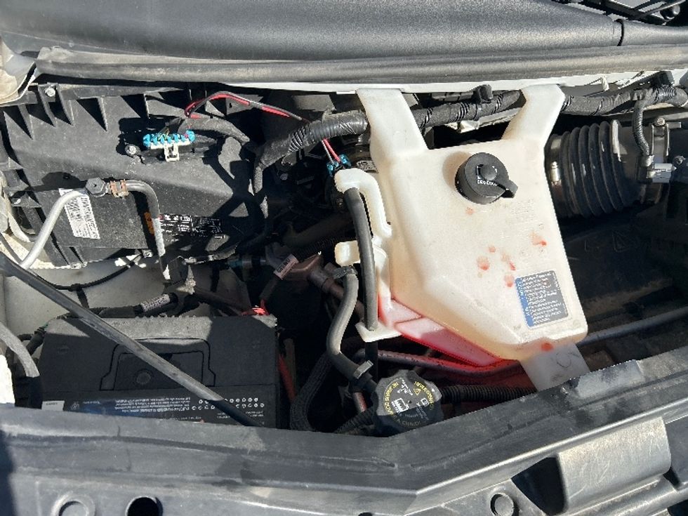 Light Duty Box Truck-Light and Medium Duty Trucks-GMC-2021-Savana G33903-Fort Worth-TX-120,600\n\t\tmiles-$ 27,000 - Image 23