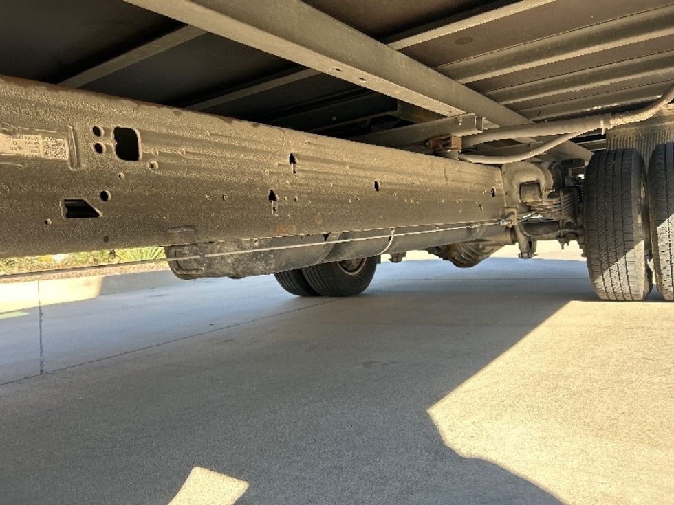 Light Duty Box Truck-Light and Medium Duty Trucks-GMC-2021-Savana G33903-Fort Worth-TX-120,600\n\t\tmiles-$ 27,000 - Image 5