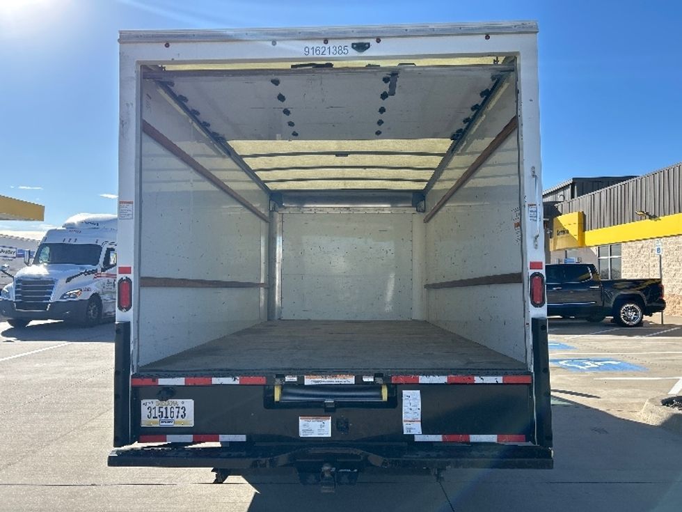 Light Duty Box Truck-Light and Medium Duty Trucks-GMC-2021-Savana G33903-Fort Worth-TX-120,600\n\t\tmiles-$ 27,000 - Image 8