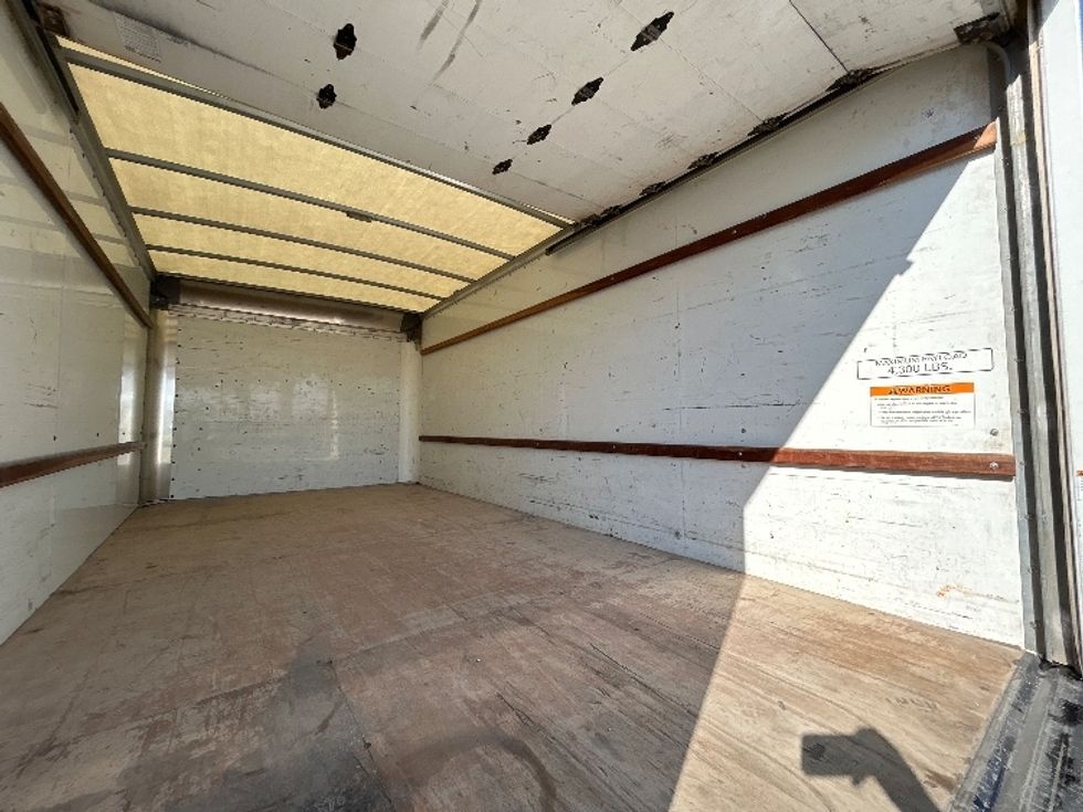 Light Duty Box Truck-Light and Medium Duty Trucks-GMC-2021-Savana G33903-Fort Worth-TX-121,294\n\t\tmiles-$ 27,500 - Image 12