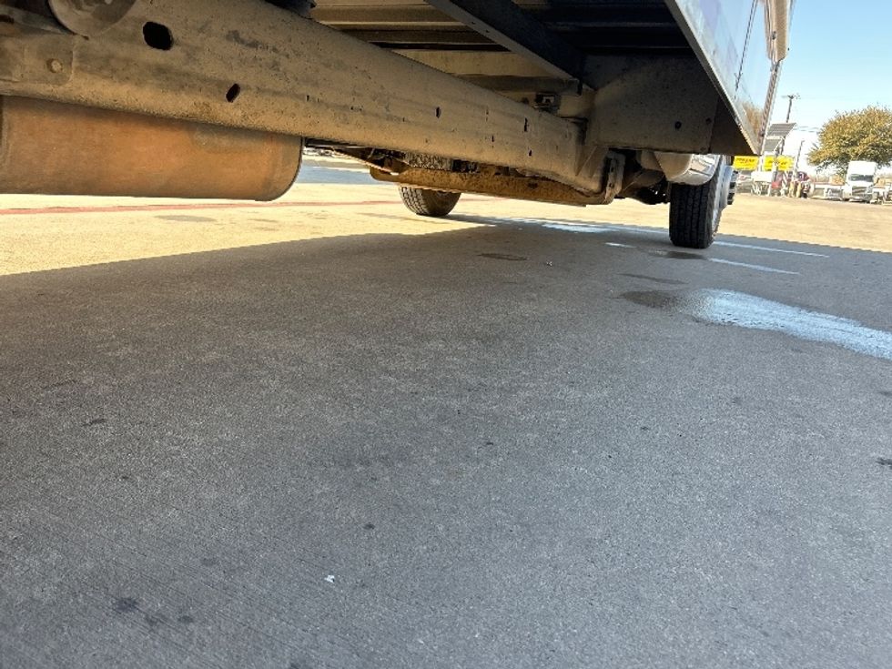 Light Duty Box Truck-Light and Medium Duty Trucks-GMC-2021-Savana G33903-Fort Worth-TX-121,294\n\t\tmiles-$ 27,500 - Image 14