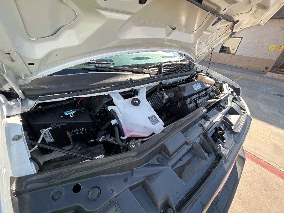 Light Duty Box Truck-Light and Medium Duty Trucks-GMC-2021-Savana G33903-Fort Worth-TX-121,294\n\t\tmiles-$ 27,500 - Image 23