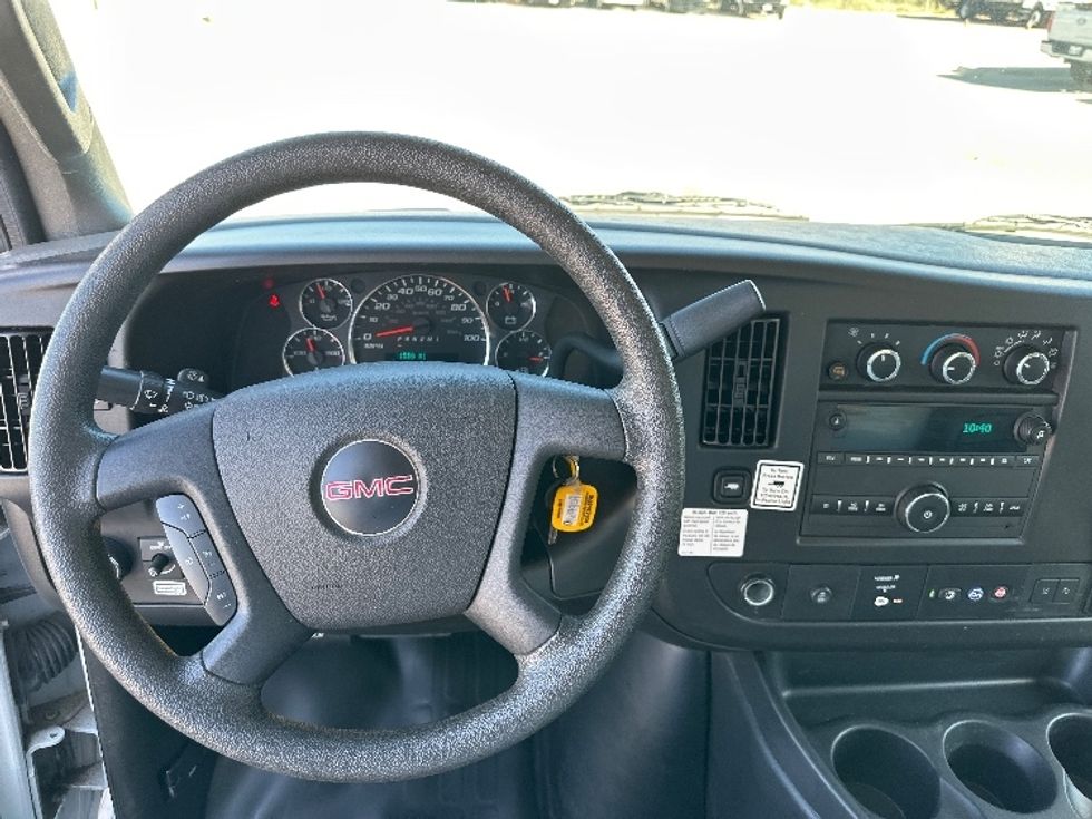 Light Duty Box Truck-Light and Medium Duty Trucks-GMC-2021-Savana G33903-Fort Worth-TX-121,558\n\t\tmiles-$ 25,750 - Image 17